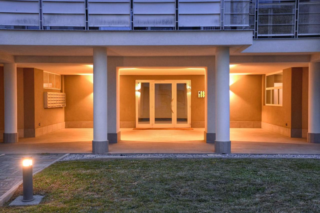 Bloom Apartment Pero Kültér fotó